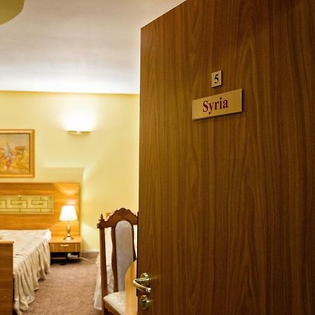 Hotel Roco Izvin Eksteriør billede