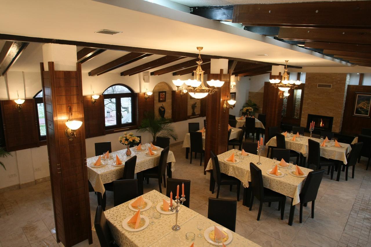 Hotel Roco Izvin Eksteriør billede