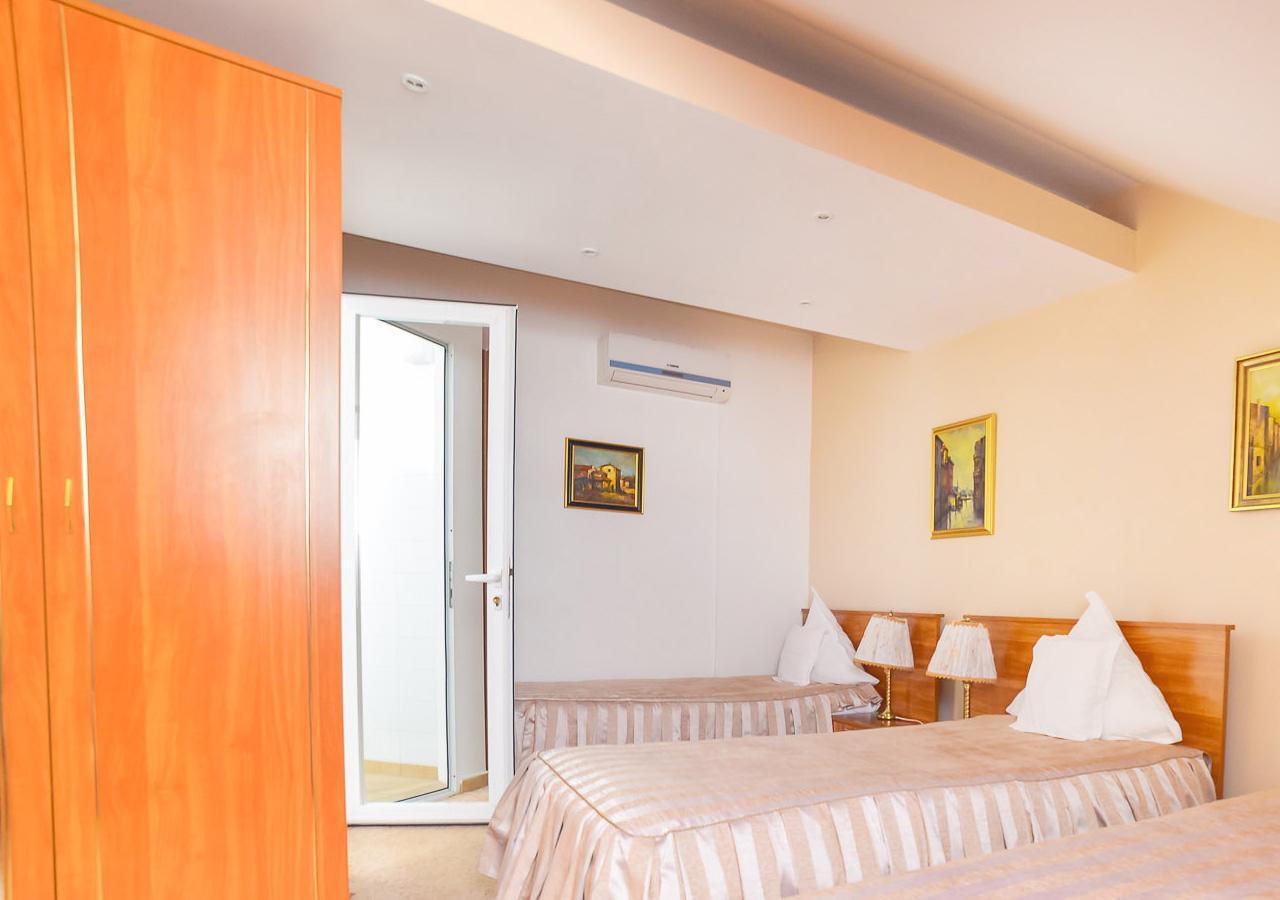 Hotel Roco Izvin Eksteriør billede